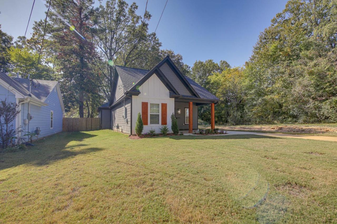 Holiday home Sunny About 2 Mi To Beale Street!